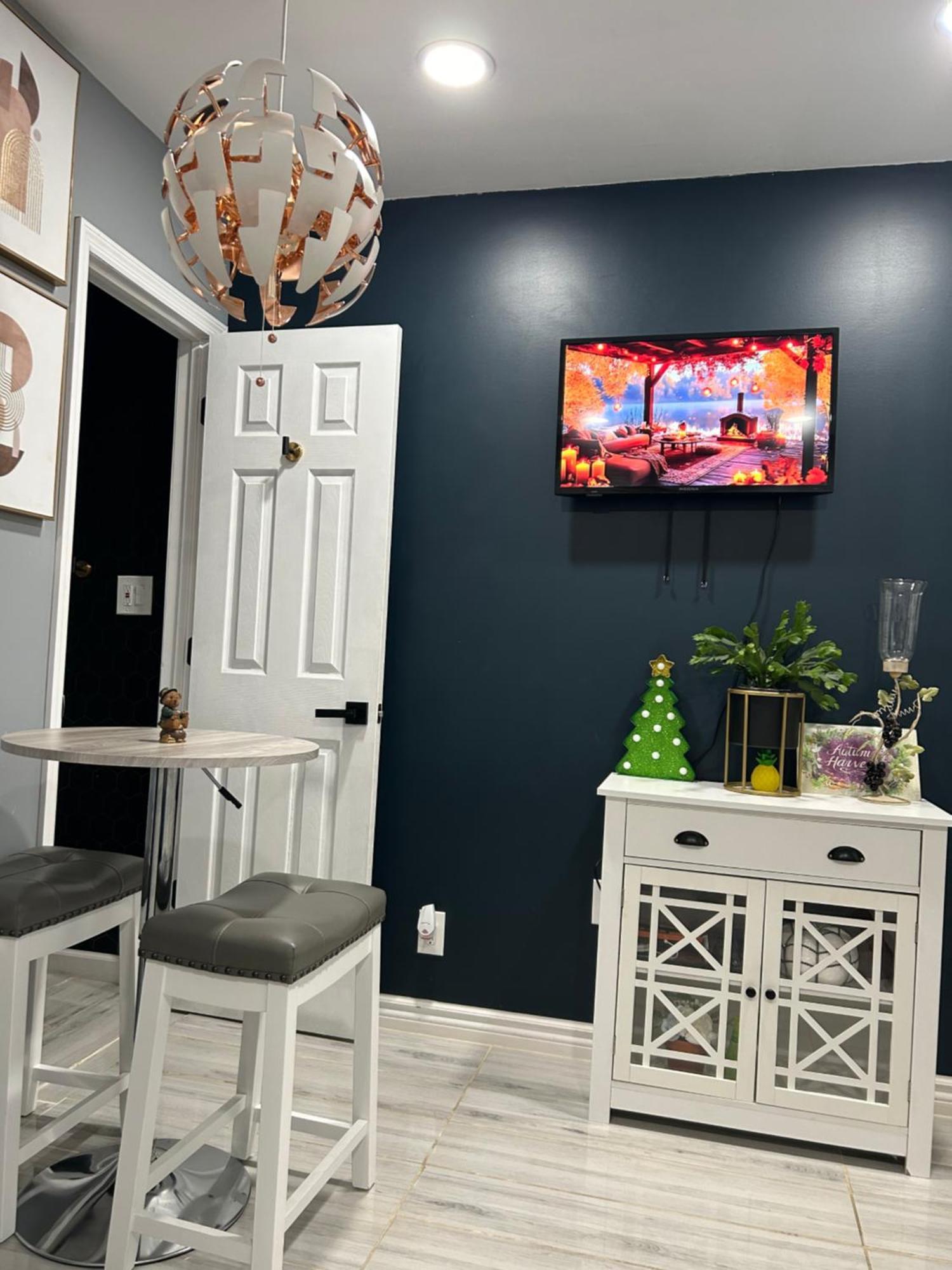 Fancy Studio Private Entrance Selden Екстериор снимка